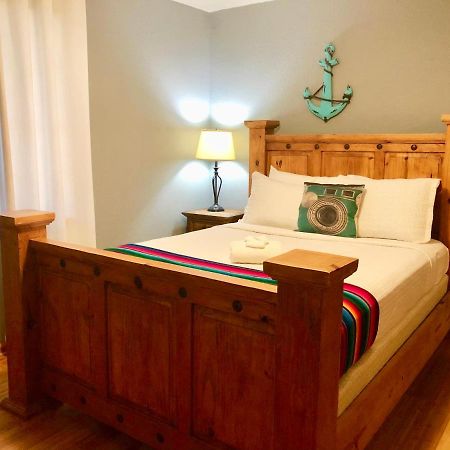 The Cove Bnb Hudson Bend Bagian luar foto