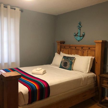 The Cove Bnb Hudson Bend Bagian luar foto