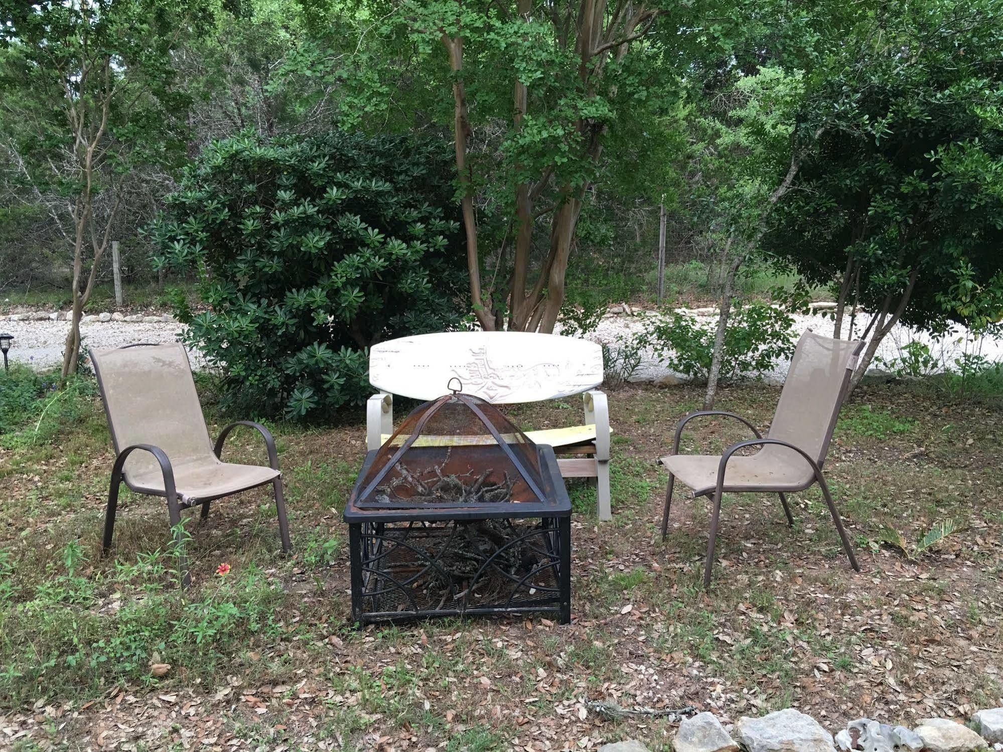 The Cove Bnb Hudson Bend Bagian luar foto